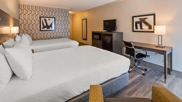 غرفة بسريرين كوين، Best Western Plus Morristown Conference Center 3/4