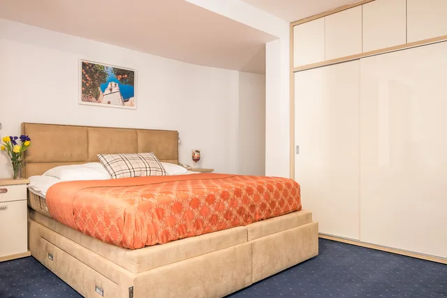 غرفة بسرير مزدوج أو سريرين منفصلين بشرفة، Dubrovnik Hotel 2/3
