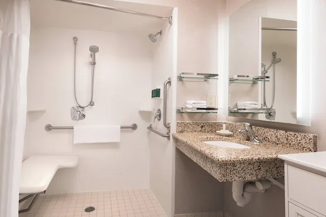 استوديو بسرير كينج مع أريكة لذوي الإعاقة، Residence Inn By Marriott Boulder 2/2
