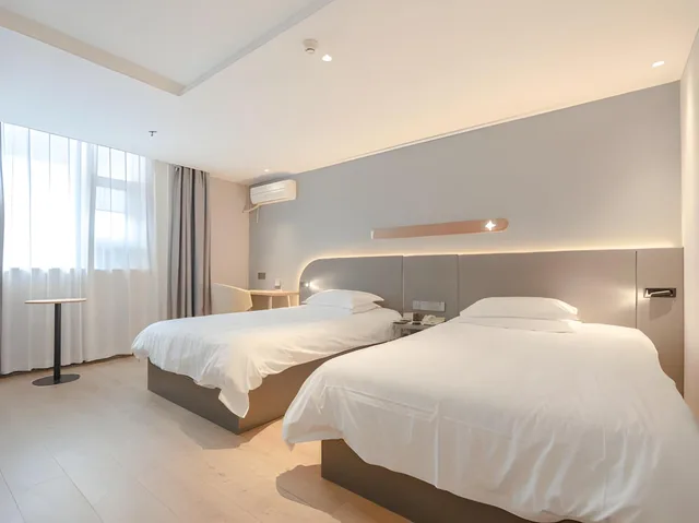 Deluxe, Twin Beds, Jinjiang Inn (Qingdao Chongqing South Road Metro) 2/3