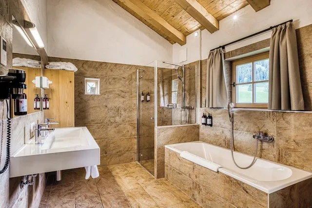 2 Bedrooms, Superior, Chalet, 1 Double and 1 Single Bed, Bunk Bed, Private Spa, Puradies 3/5