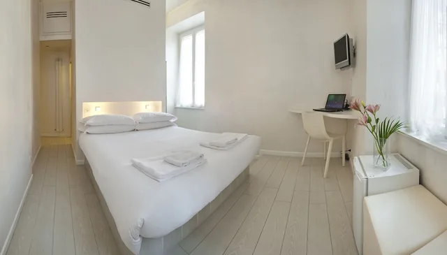 Room, Single, Double Bed, Wrh Trastevere 2/4
