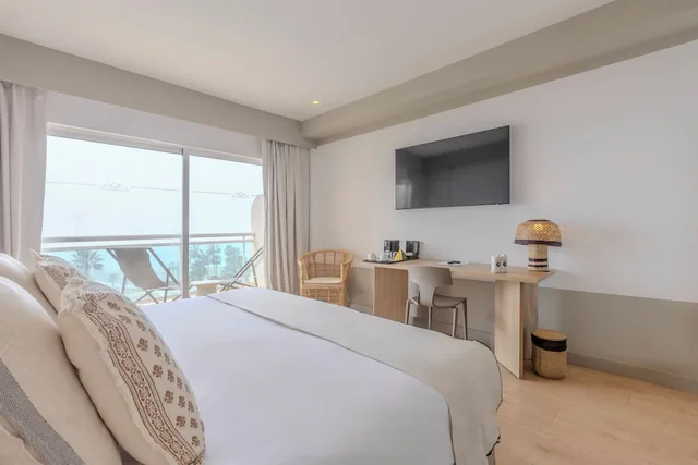 غرفة بسريرين منفصلين بإطلالة على البحر، Hotel Soho Boutique Las Vegas 1/8