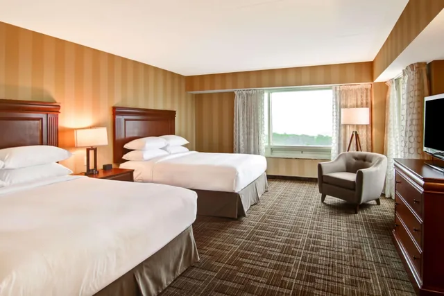 جناح بسريرين كوين، DoubleTree Fallsview Resort & Spa by Hilton - Niagara Falls 2/3