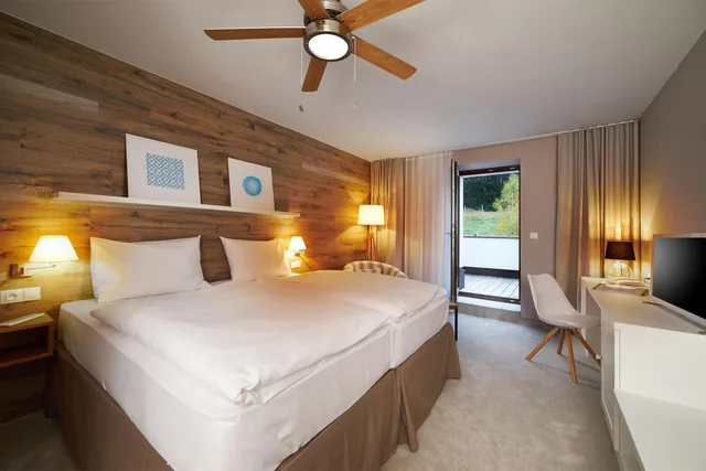 Wellness, Superior, Double Bed, Forest View, Balcony، Cihelny Golf & Wellness Resort 1/6