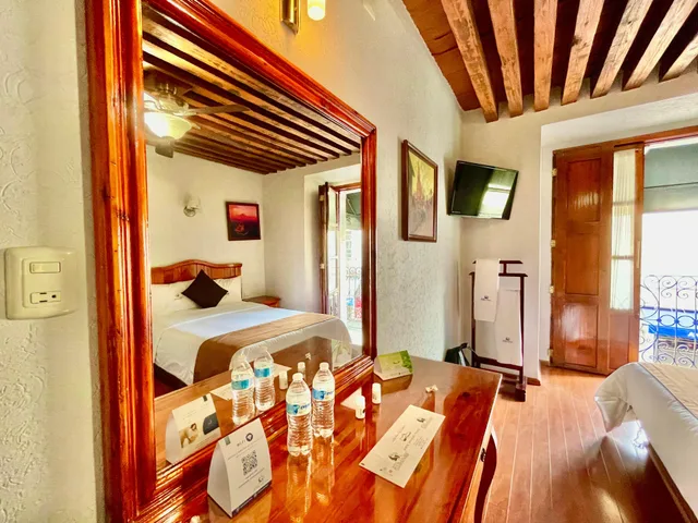 Classic, Quadruple, Street View, Hotel Puebla Plaza 5/6