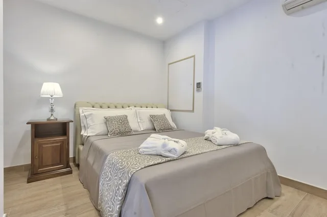 2 Bedrooms, Suite, 2 Queen Beds, Garden View, Sofa, PALAZZO VIOLETTA 6/10