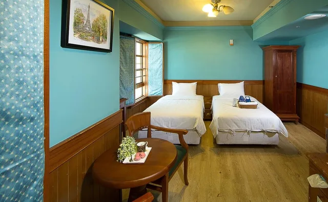 غرفة بسريرين منفصلين، Hotel de Trianon 2/2