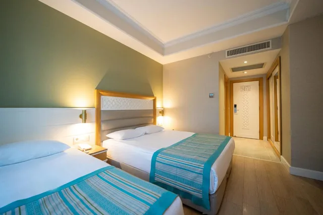 غرفة كومفورت ثلاثية، Karmir Resort And Spa Hotel 1/6