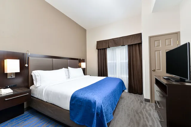 غرفة قياسية بسرير مزدوج، Holiday Inn Express Hotel & Suites St. Louis West-O Fallon 3/7
