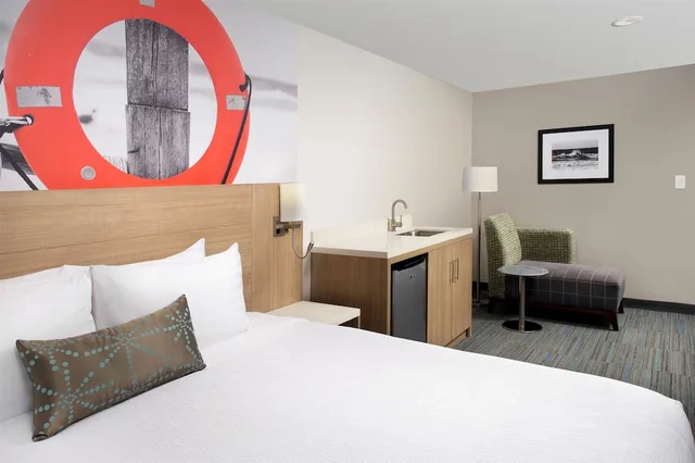 غرفة قياسية بسرير كينج، Best Western Beachside Inn 1/4