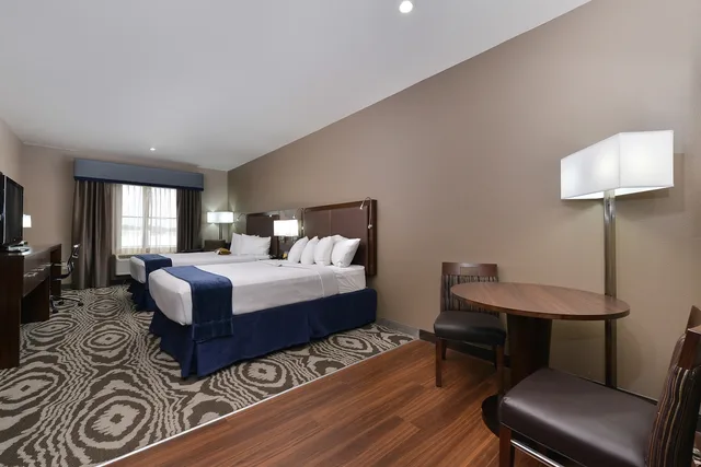 جناح بسريرين كوين بمطبخ صغير، Best Western Plus Williston Hotel & Suites 4/9