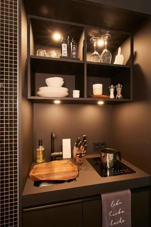 غرفة سوبيريور بسرير مزدوج بإطلالة على النهر، Designhotel Ueberfluss Bremen 6/6