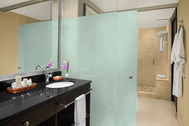 Spa, Suite, King Bed، Z Ocean Hotel, Classico A Sonesta Collection 2/2