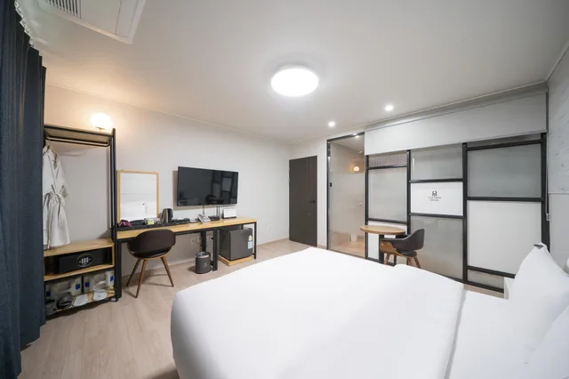 غرفة حصرية قياسية بسرير مزدوج، Andong Cm Park Hotel 2/2