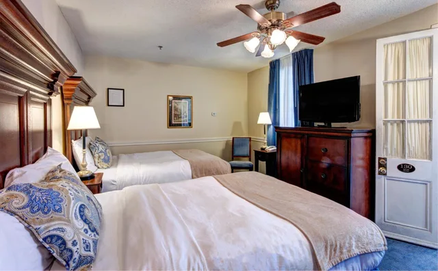 غرفة قياسية بسريرين مزدوجين، Hotel St Pierre French Quarter 1/3