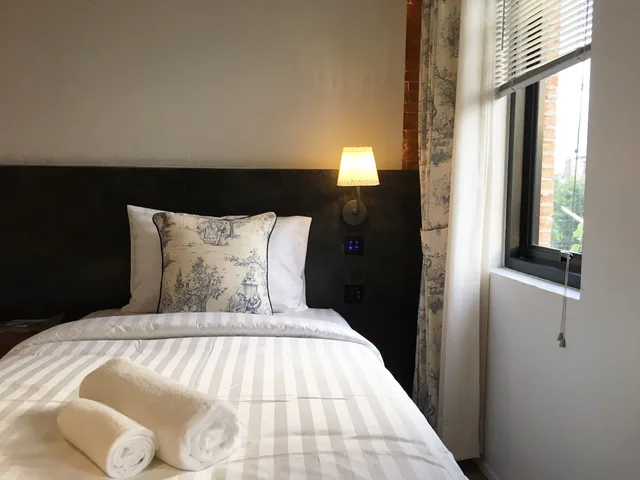 غرفة تنفيذية بسريرين منفصلين، Hotel Noir 3/4