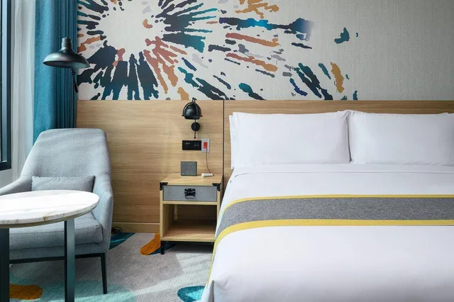 Room, Double Bed, Accessible, Holiday Inn Suites Siracha Laemchabang 6/10