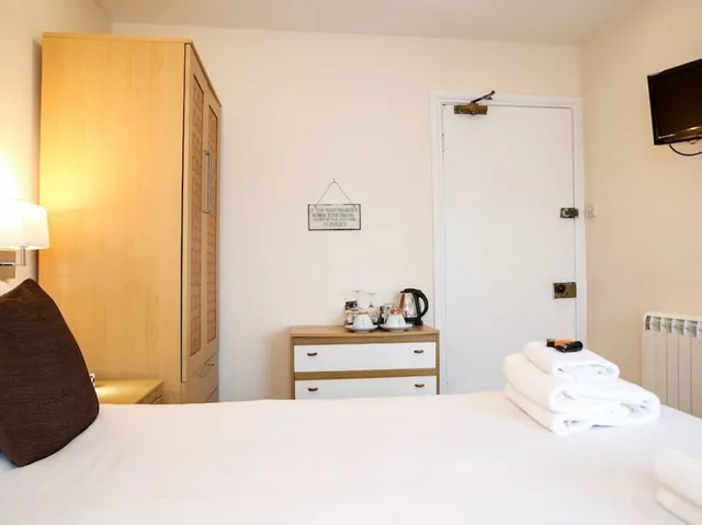 غرفة بسرير مزدوج بإطلالة على البحر، The Riviera Guesthouse 7/7
