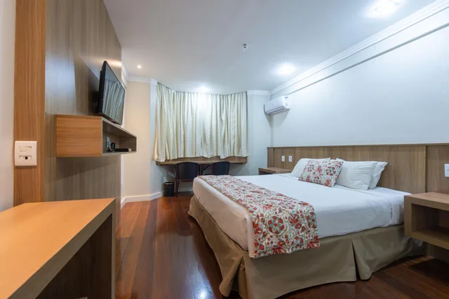 Deluxe, Double Bed, Taiwan Hotel 2/4