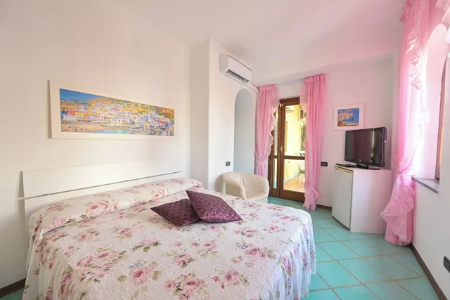 Room, Quadruple, 2 Double Beds, HOTEL ANNABELLE 1/10