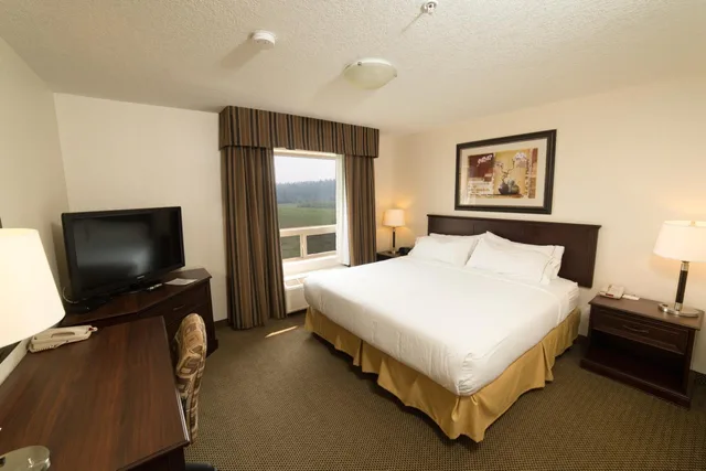 جناح تنفيذي، Holiday Inn Express Hotel Suites Whitecourt Southeast 1/4
