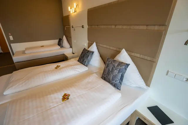 Comfort, Triple, Confour Hotel 1/10