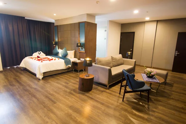 جناح جونيور، Goldenbay Hotel Bintulu 3/5
