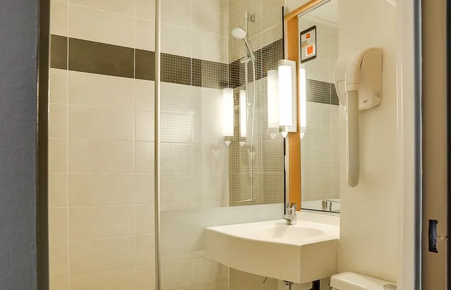 غرفة قياسية بسريرين منفصلين، Ibis Salon De Provence Sud 8/10