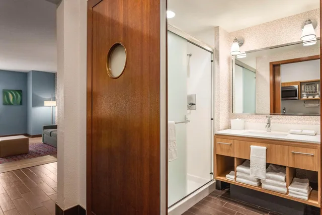 جناح بسرير كينج بغرفة نوم واحدة مع أريكة، Home2 Suites By Hilton Albuquerque/Downtown-University 6/7