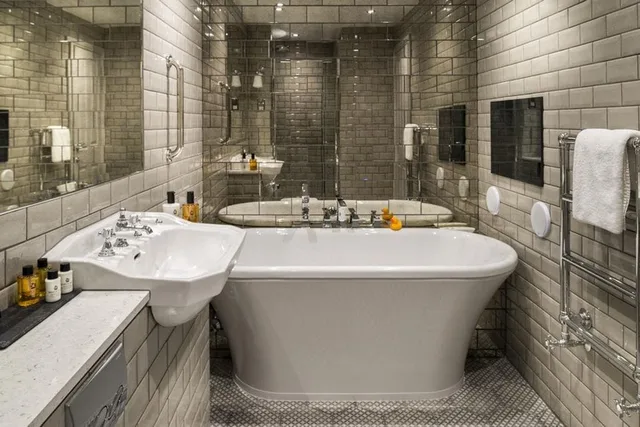 Signature, King Bed, Lake Side, Lake View, Windermere Hillthwaite Hotel 5/5