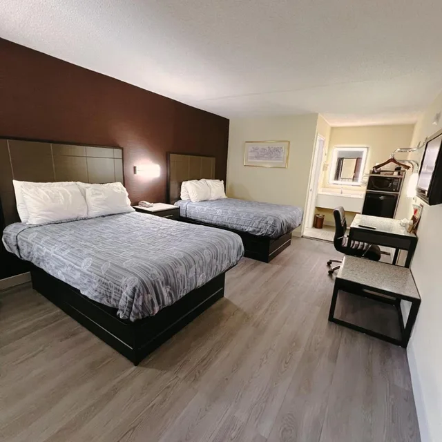 غرفة قياسية بسرير مزدوج للمدخنين، Travel Inn New Castle Airport 4/6