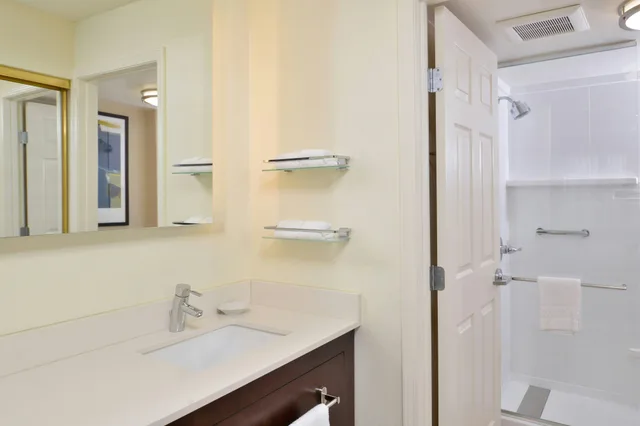 استوديو، Residence Inn Branson 2/2