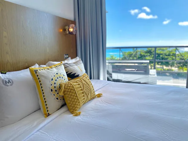 غرفة ديلوكس بسرير مزدوج بإطلالة على البحر بشرفة، Minimi Inn - Sailrock Beach House 6/8