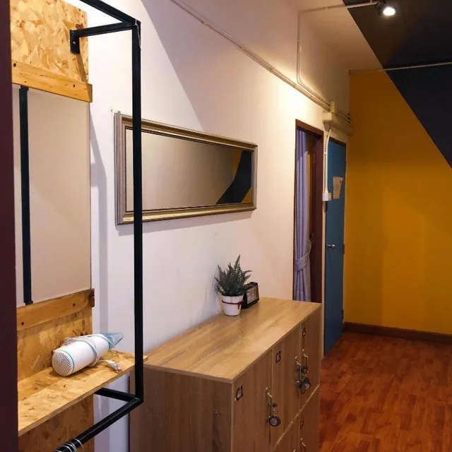 سكن مشترك مختلط بستة أسرّة وأسرّة بطابقين بحمام مشترك، Me U 2 Hostel - Adults Only 3/5