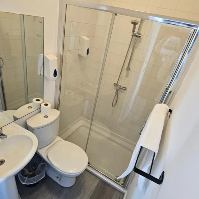 Room, Double Bed, Sea View, OYO The Strand Hotel 6/6