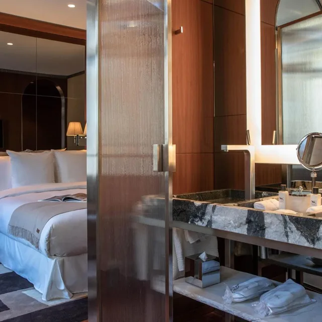 Room, King Bed, La Reserve Eden au Lac Zurich 6/8