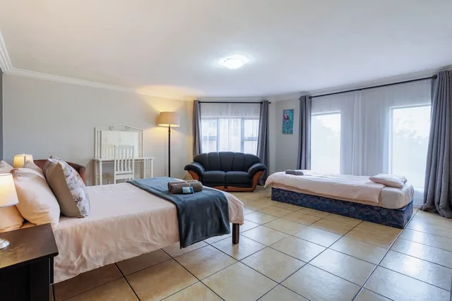 2 Bedrooms, Economy, Apartment, 1 Double and 3 Single Beds، Ilita Lodge 2/6