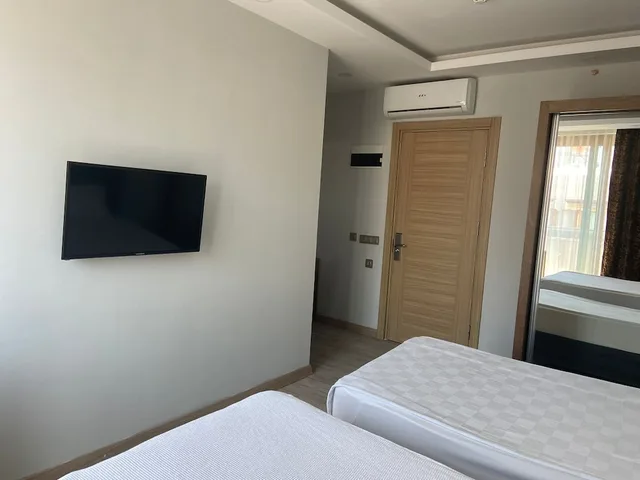 غرفة قياسية بسريرين منفصلين بإطلالة على الفناء بشرفة، Zeynel Boutique Hotel 1/4