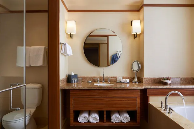 جناح بشرفة بغرفة نوم واحدة مع أريكة، 1 Hotel Seattle 3/8
