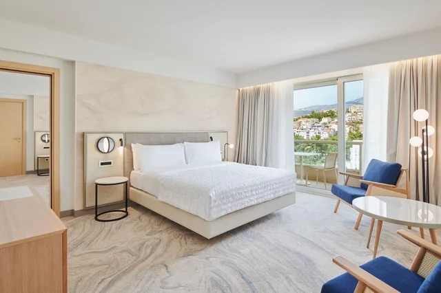 غرفة بريميوم بسرير مزدوج، Le Meridien Lav 1/5