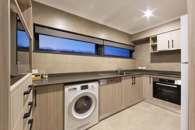 2 Bedrooms, Court, Premium, Apartment، FORREST HOTEL AND APARTMENTS 5/5
