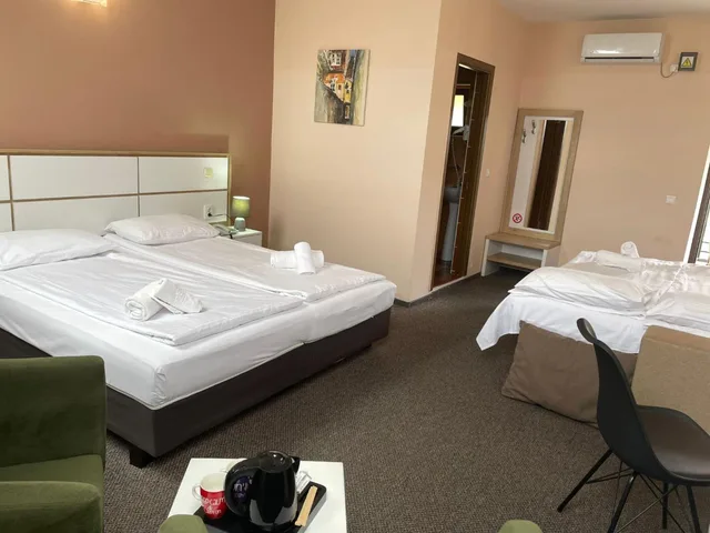 غرفة سوبيريور عائلية، Long Street Hotel 7/9