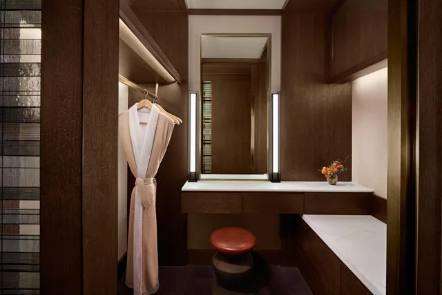 غرفة بريميير بسرير كينج بإطلالة على المدينة، The Ritz-Carlton Melbourne 6/6