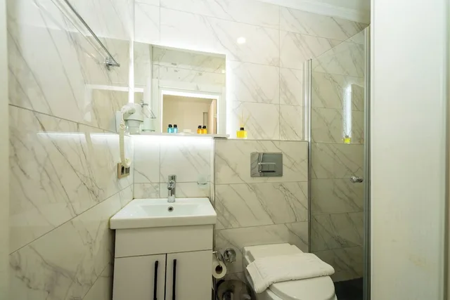 غرفة عائلية بسرير مزدوج وسريرين منفصلين، Luce Suites Taksim 3/5