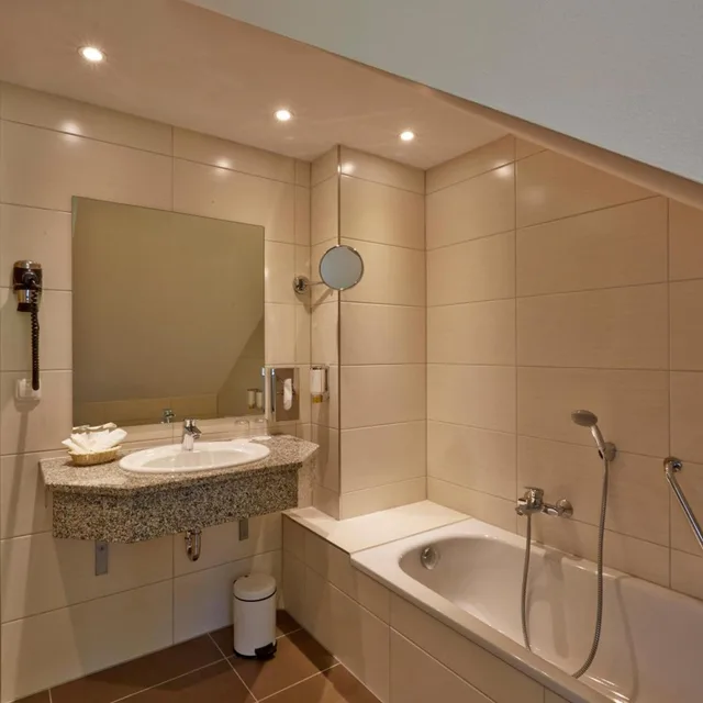 جناح، H+ Hotel & Spa Friedrichroda 3/3