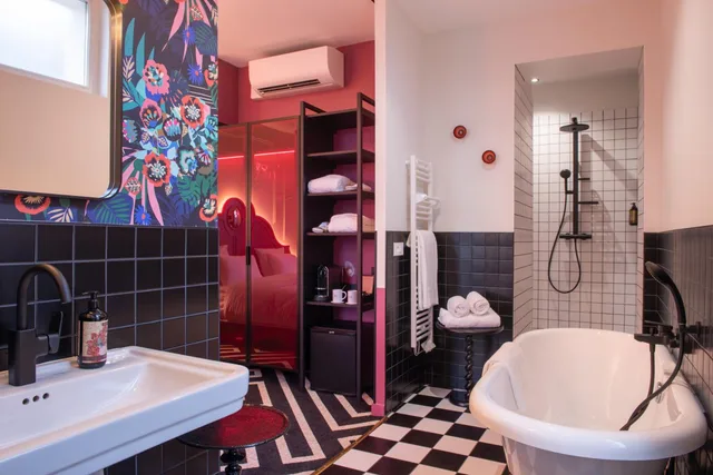 جناح سوبيريور، Labe Hotel 3/7