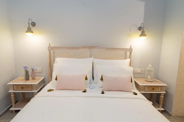 غرفة بسرير كينج بشرفة، Levin Otel 6/6