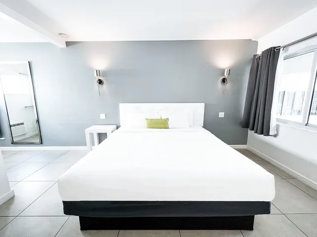 استوديو بسرير كينج، Royal Palms Resort And Spa A North Beach Village Resort Hotel 5/8