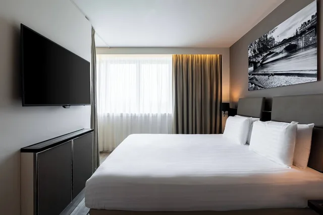 جناح جونيور بسرير كينج، Ac Hotel Paris Porte Maillot 2/7